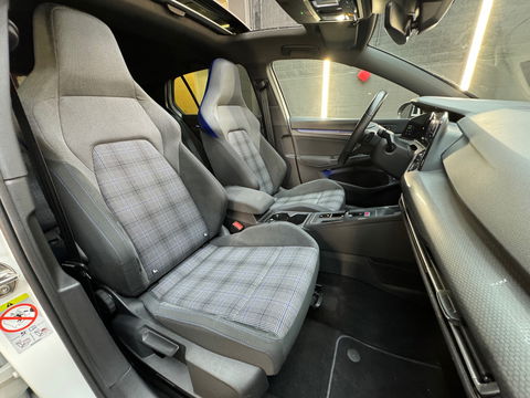 Volkswagen Golf 1.4 eHybrid GTE Pano|Camera|HuD|IQ|Trekhaak