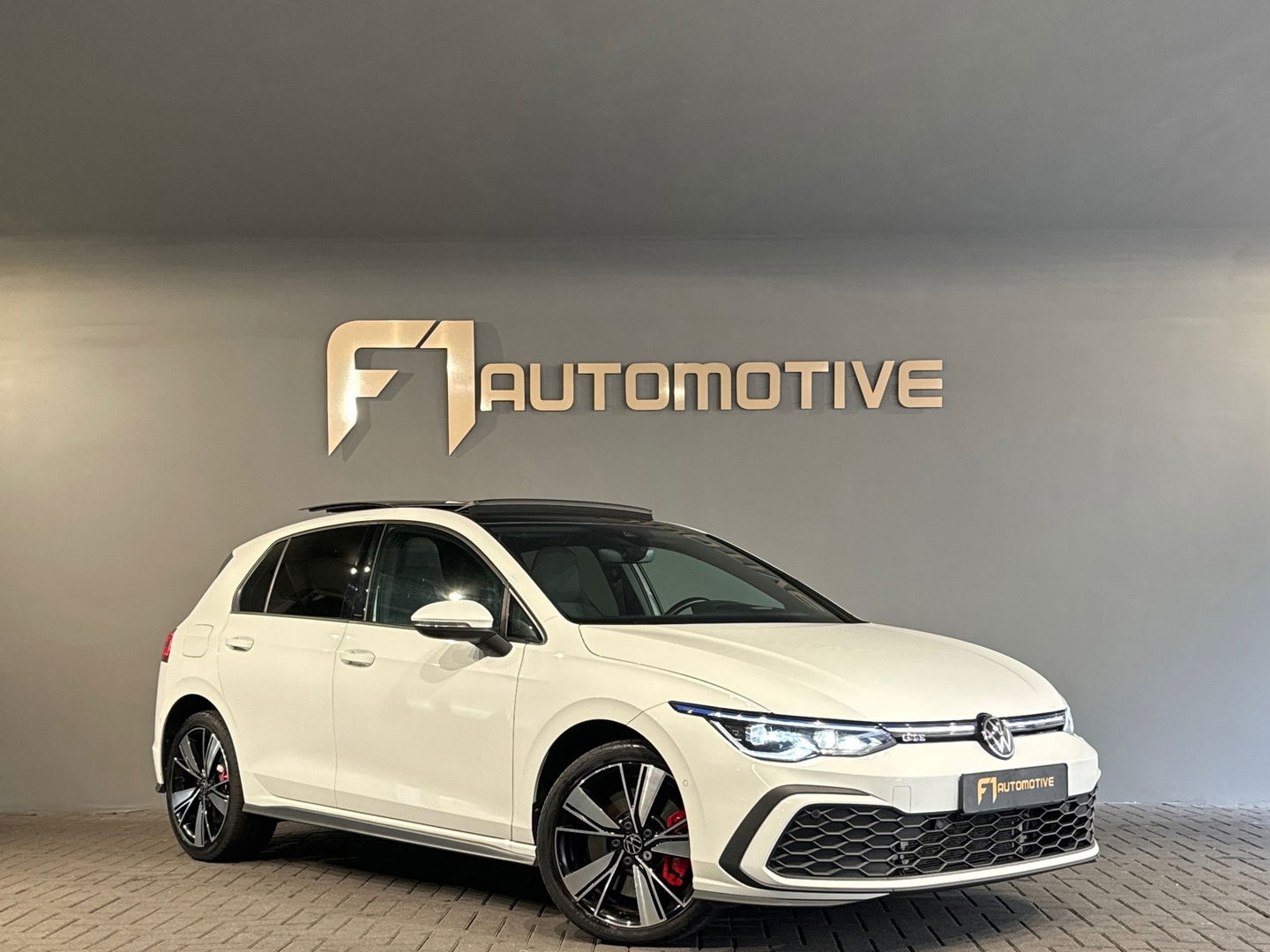 Volkswagen Golf 1.4 eHybrid GTE Pano|Camera|HuD|IQ|Trekhaak