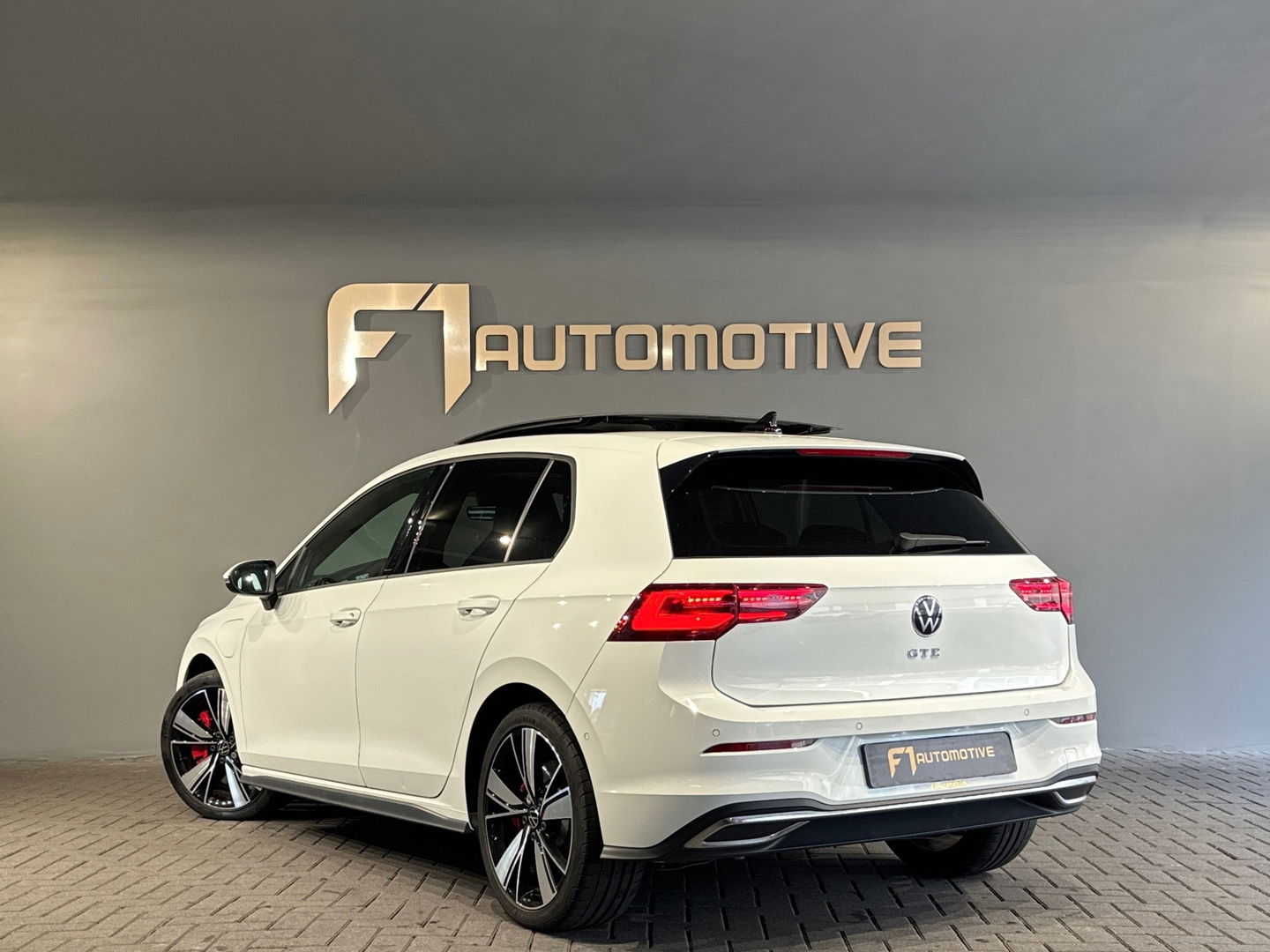 Volkswagen Golf 1.4 eHybrid GTE Pano|Camera|HuD|IQ|Trekhaak