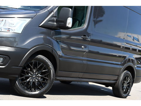 Ford Transit 2.0 TDCI L2H2 Raptor Edition Camera, Cruise, Carplay, 130pk, BLIS, Sensoren, Multimedia, Uniek!