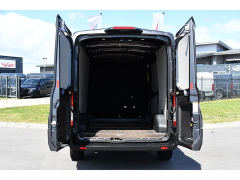Ford Transit 2.0 TDCI L2H2 Raptor Edition Camera, Cruise, Carplay, 130pk, BLIS, Sensoren, Multimedia, Uniek!
