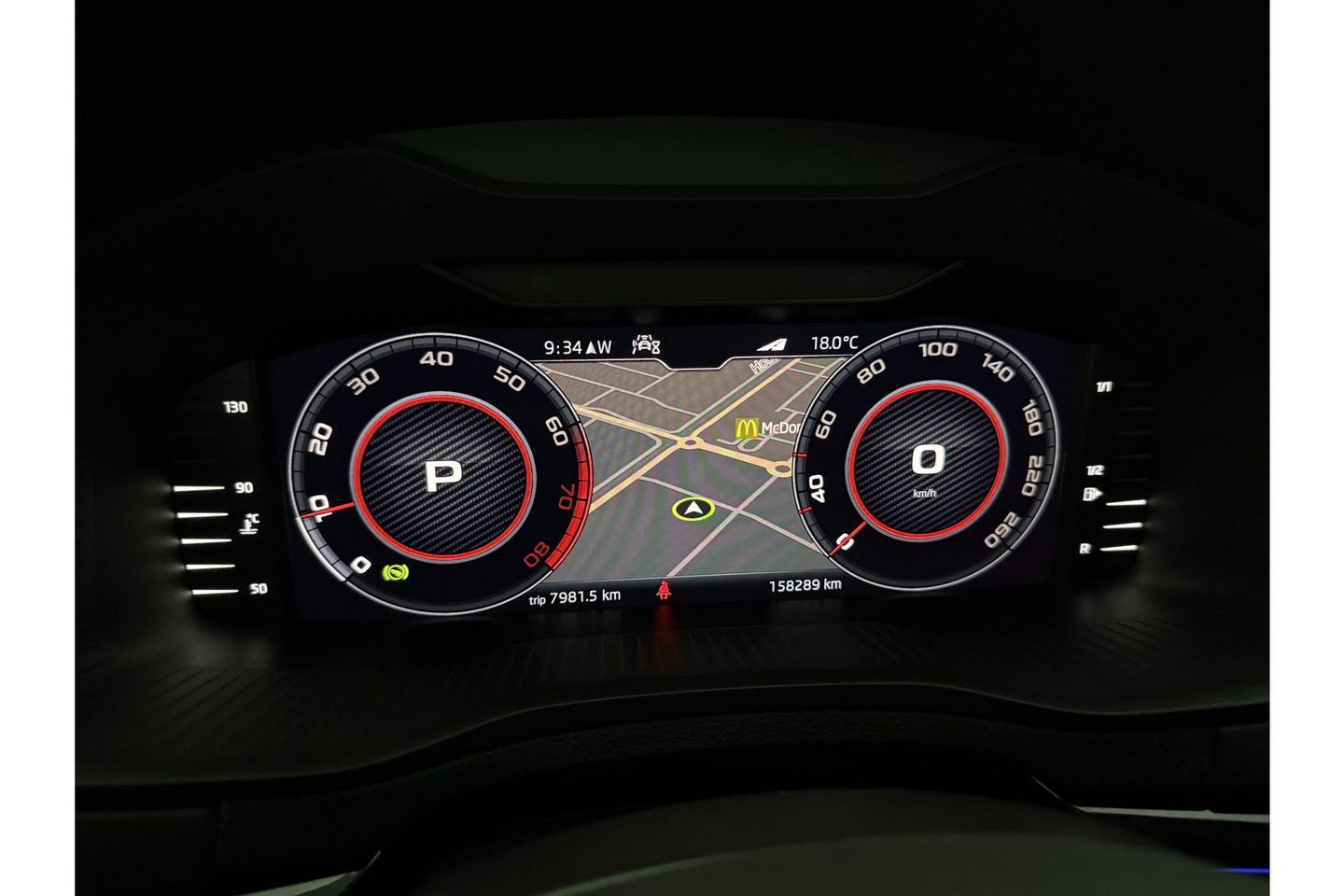 Škoda Karoq 1.5 TSI ACT 150PK Sportline Pano Sfeer Carplay Virtual Camera LED Clima Cruise Navi PDC 19''LMV