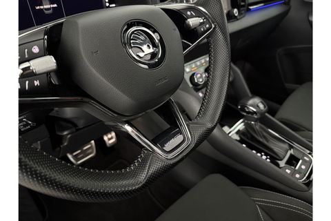 Škoda Karoq 1.5 TSI ACT 150PK Sportline Pano Sfeer Carplay Virtual Camera LED Clima Cruise Navi PDC 19''LMV