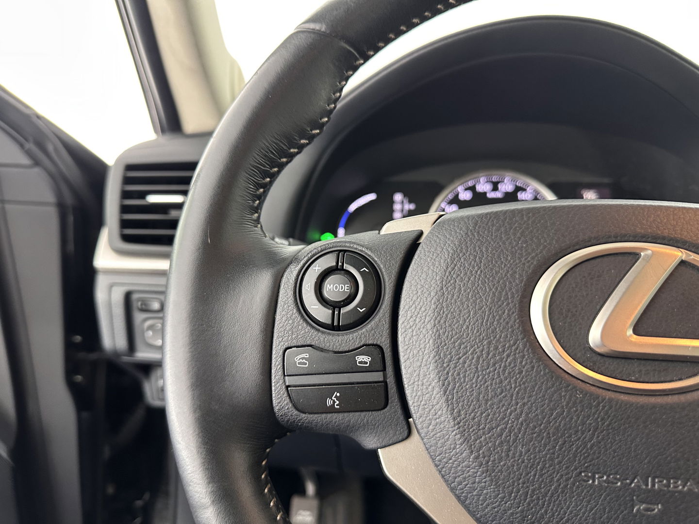 Lexus CT 200h Business Line Aut. *NAVI-FULLMAP | COMFORT-SEATS | CAMERA | ECC | CRUISE | 16''ALU*