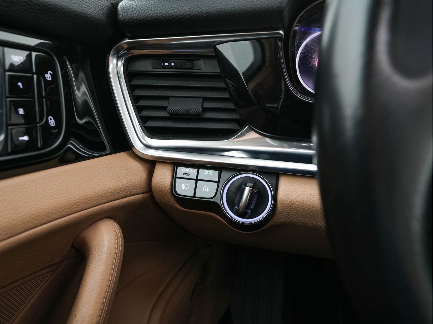Porsche Panamera 3.0 4 Aut. *PANO | FULL-LEATHER | FULL-LED | ADAPTIVE-CRUISE | BLIND-SPOT | MEMORY-PACK | BOSE-SOUND | AIR-SUSPENSION | COMFORT-SEATS | ECC | PDC | 19''ALU*