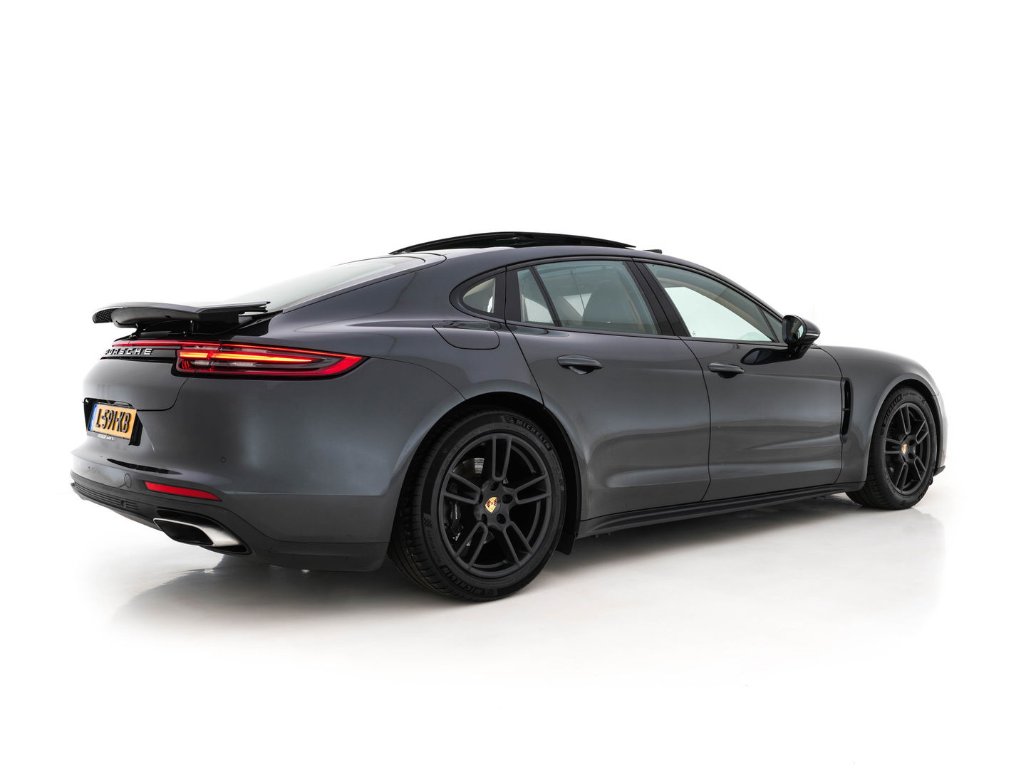 Porsche Panamera 3.0 4 Aut. *PANO | FULL-LEATHER | FULL-LED | ADAPTIVE-CRUISE | BLIND-SPOT | MEMORY-PACK | BOSE-SOUND | AIR-SUSPENSION | COMFORT-SEATS | ECC | PDC | 19''ALU*