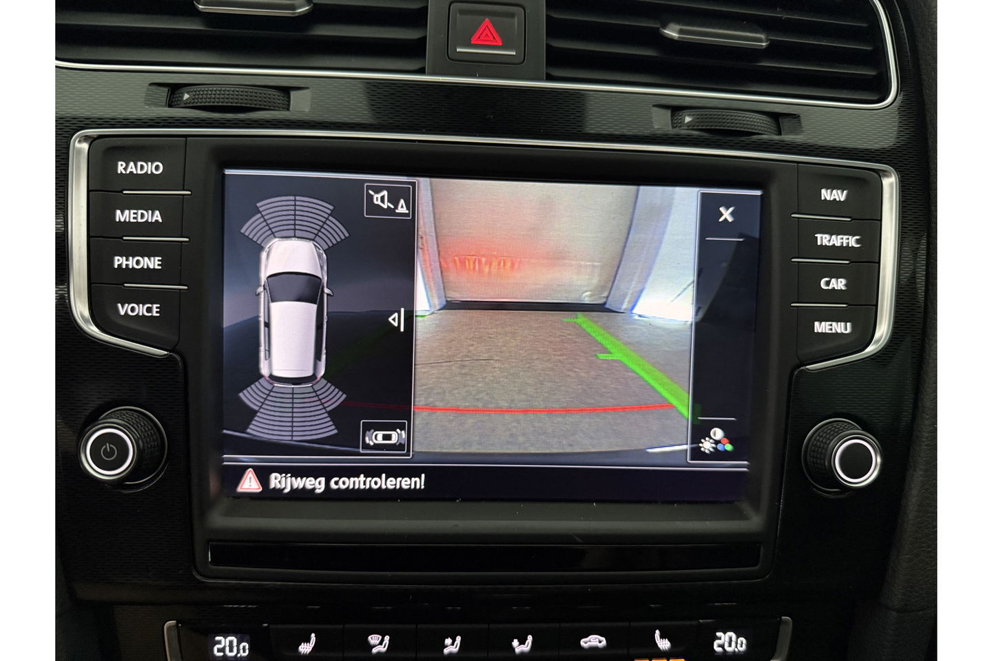 Volkswagen Golf 1.4 TSI GTE 225PK Pano Camera LED Clima Cruise Leder Sfeer Navi 19"LMV PDC