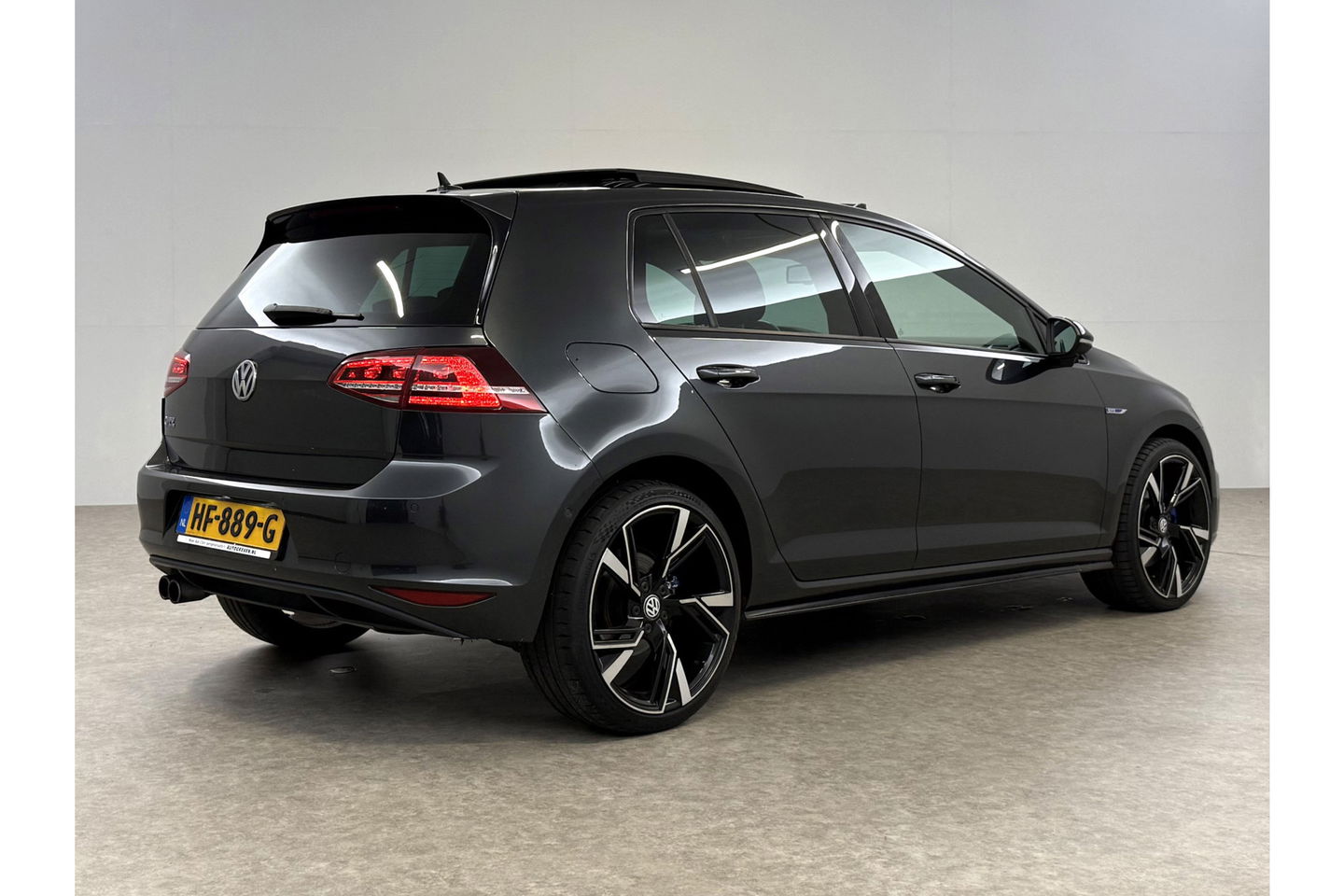 Volkswagen Golf 1.4 TSI GTE 225PK Pano Camera LED Clima Cruise Leder Sfeer Navi 19"LMV PDC