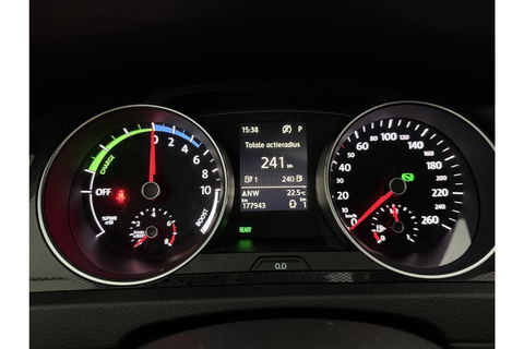 Volkswagen Golf 1.4 TSI GTE 225PK Pano Camera LED Clima Cruise Leder Sfeer Navi 19"LMV PDC