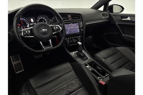 Volkswagen Golf 1.4 TSI GTE 225PK Pano Camera LED Clima Cruise Leder Sfeer Navi 19"LMV PDC