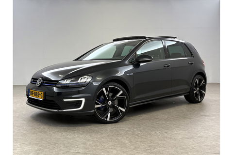 Volkswagen Golf 1.4 TSI GTE 225PK Pano Camera LED Clima Cruise Leder Sfeer Navi 19"LMV PDC