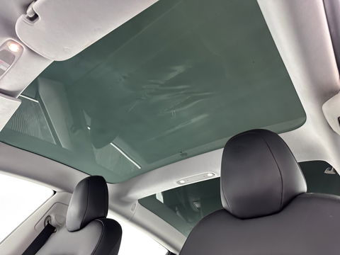 Tesla Model 3 Standard RWD Plus 60 kWh [ 3-Fase ] (INCL-BTW) Aut. *PANO | AUTO-PILOT | LUXURY-LEATHER | KEYLESS | FULL-LED | MEMORY-PACK | SURROUND-VIEW | DAB | CARPLAY | DIGI-COCKPIT | LANE-ASSIST | COMFORT-SEATS | 18"ALU*