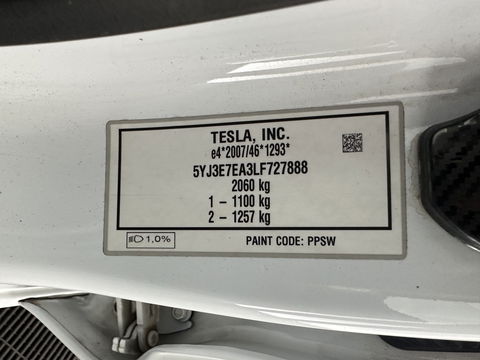 Tesla Model 3 Standard RWD Plus 60 kWh [ 3-Fase ] (INCL-BTW) Aut. *PANO | AUTO-PILOT | LUXURY-LEATHER | KEYLESS | FULL-LED | MEMORY-PACK | SURROUND-VIEW | DAB | CARPLAY | DIGI-COCKPIT | LANE-ASSIST | COMFORT-SEATS | 18"ALU*