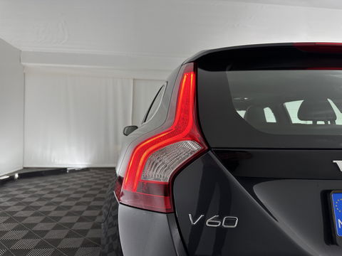 Volvo V60 2.4 D6 AWD Plug-In Hybrid Summum AIRCO DEFECT Aut. *PANO | LUXURY-LEATHER | XENON | MEMORY-PACK | COMFORT/HEATED-SEATS | NAVI-FULLMAP | CAMERA | ECC | PDC | CRUISE | 17''ALU*
