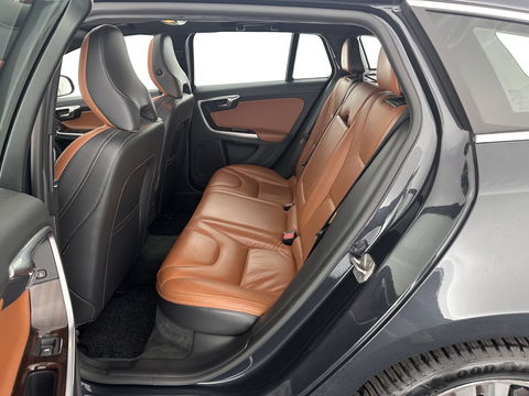 Volvo V60 2.4 D6 AWD Plug-In Hybrid Summum AIRCO DEFECT Aut. *PANO | LUXURY-LEATHER | XENON | MEMORY-PACK | COMFORT/HEATED-SEATS | NAVI-FULLMAP | CAMERA | ECC | PDC | CRUISE | 17''ALU*