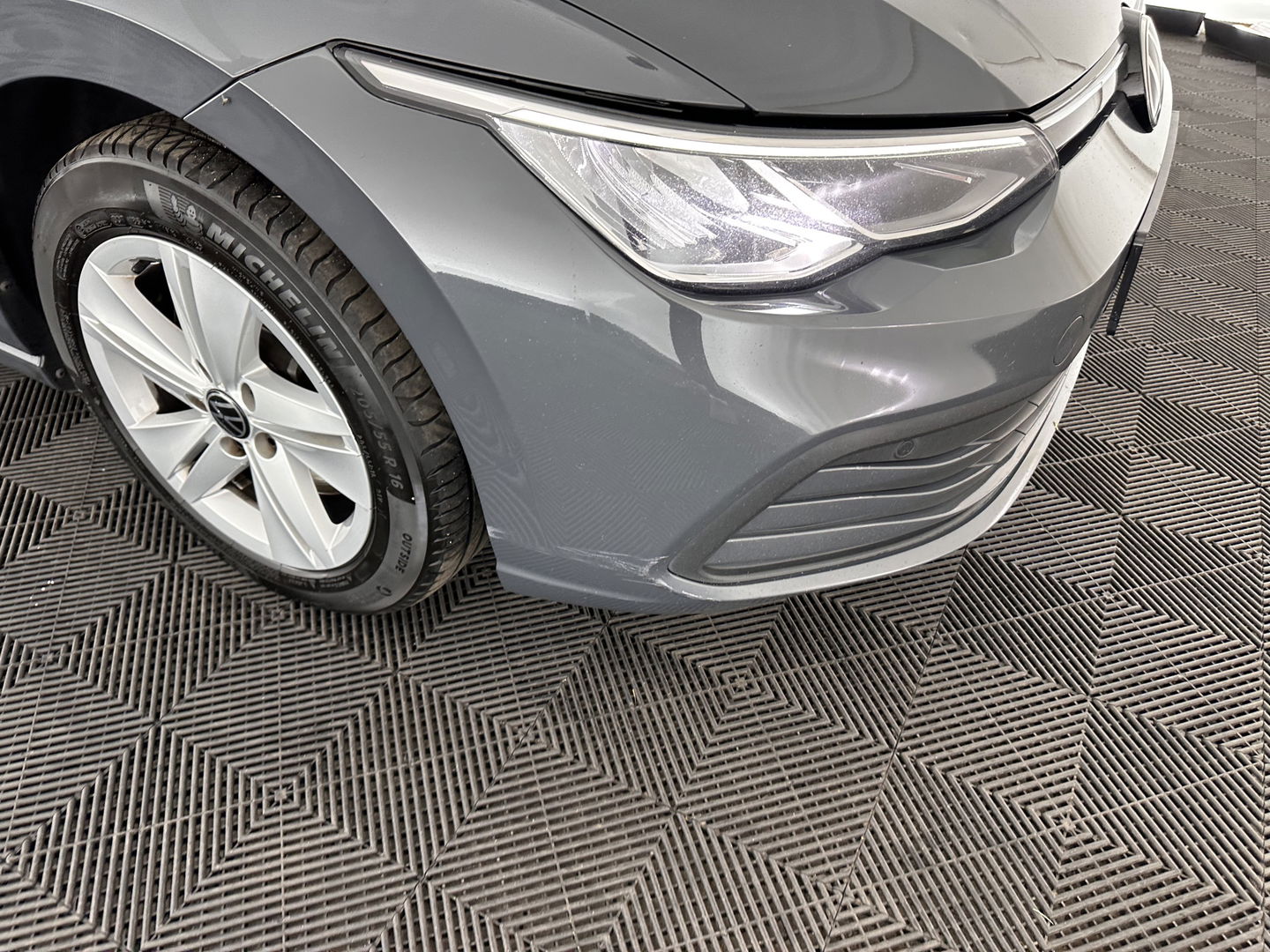 Volkswagen GOLF Variant 2.0 TDI Life Business (INCL-BTW)  *FULL-LED | DIGI-COCKPIT | NAVI-FULLMAP | HEATED-COMFORTSEATS | KEYLESS | DAB+ | CARPLAY | ECC | AMBIENT-LIGHT | PDC | 16''ALU*