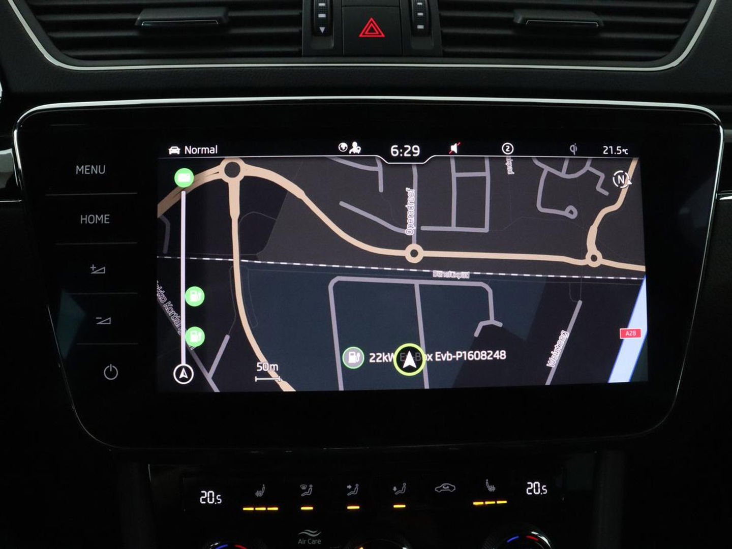 Škoda Superb 1.4 TSI iV Laurin & Klement | Leder | Trekhaak | Adaptive cruise | Stoelverwarming | Canton Sound | Virtual Cockpit | Navigatie | Memory | Achterbankverwarming | Full LED | Keyless | Carplay | PHEV