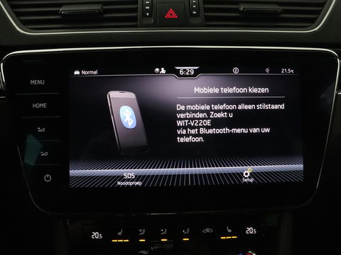Škoda Superb 1.4 TSI iV Laurin & Klement | Leder | Trekhaak | Adaptive cruise | Stoelverwarming | Canton Sound | Virtual Cockpit | Navigatie | Memory | Achterbankverwarming | Full LED | Keyless | Carplay | PHEV