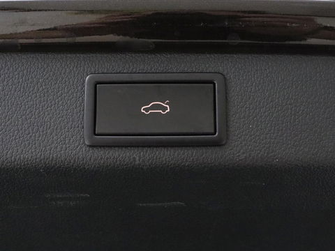 Škoda Superb 1.4 TSI iV Laurin & Klement | Leder | Trekhaak | Adaptive cruise | Stoelverwarming | Canton Sound | Virtual Cockpit | Navigatie | Memory | Achterbankverwarming | Full LED | Keyless | Carplay | PHEV
