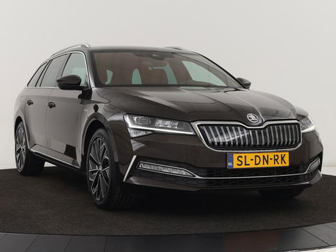 Škoda Superb 1.4 TSI iV Laurin & Klement | Leder | Trekhaak | Adaptive cruise | Stoelverwarming | Canton Sound | Virtual Cockpit | Navigatie | Memory | Achterbankverwarming | Full LED | Keyless | Carplay | PHEV