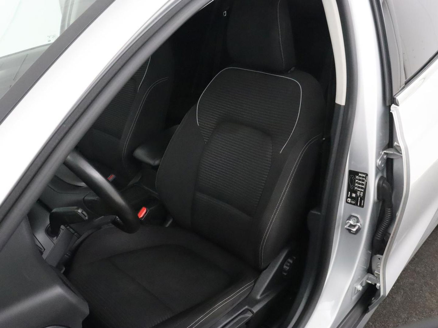 Ford Focus 1.0 EcoBoost Hybrid Titanium X | Stoel & stuurverwarming | Camera | Digital Cockpit | Carplay | Navigatie | Climate control
