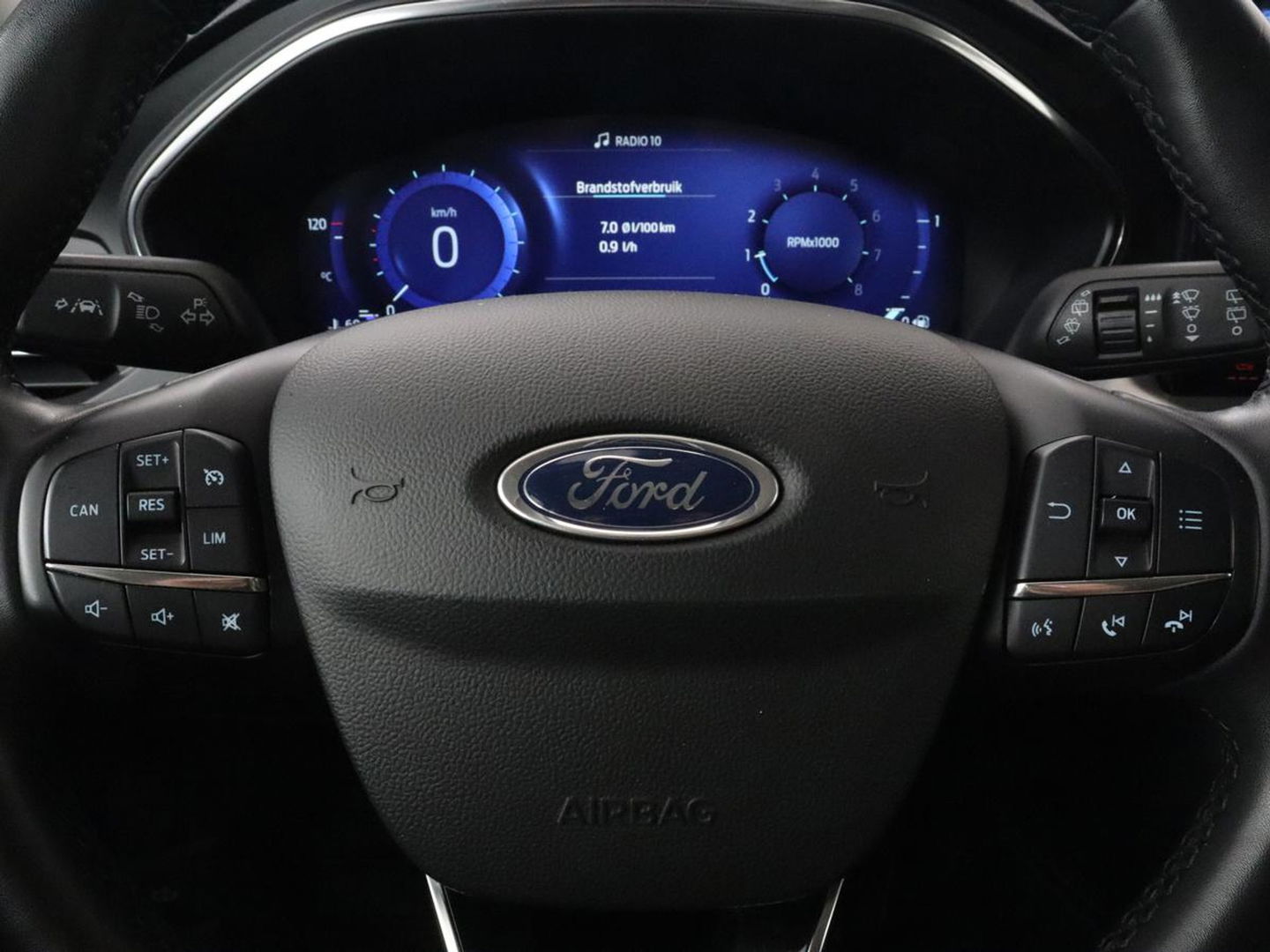 Ford Focus 1.0 EcoBoost Hybrid Titanium X | Stoel & stuurverwarming | Camera | Digital Cockpit | Carplay | Navigatie | Climate control