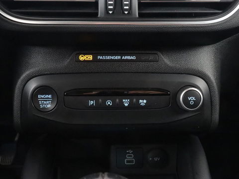 Ford Focus 1.0 EcoBoost Hybrid Titanium X | Stoel & stuurverwarming | Camera | Digital Cockpit | Carplay | Navigatie | Climate control