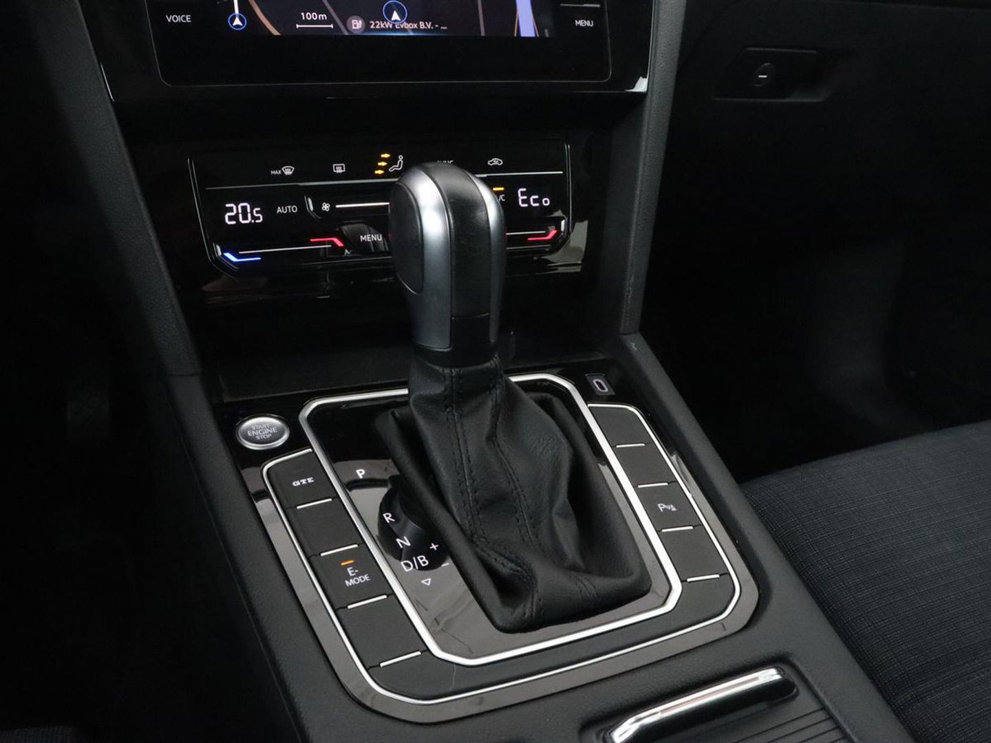 Volkswagen Passat 1.4 TSI PHEV GTE | Adaptive cruise | Camera | Matrix LED | Carplay | Navigatie | Climate control | Parkeerhulp | DAB