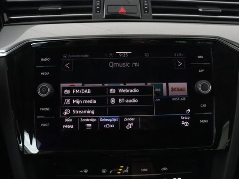 Volkswagen Passat 1.4 TSI PHEV GTE | Adaptive cruise | Camera | Matrix LED | Carplay | Navigatie | Climate control | Parkeerhulp | DAB