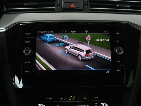 Volkswagen Passat 1.4 TSI PHEV GTE | Adaptive cruise | Camera | Matrix LED | Carplay | Navigatie | Climate control | Parkeerhulp | DAB