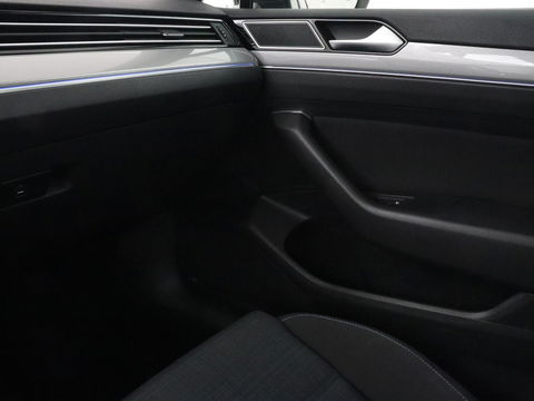 Volkswagen Passat 1.4 TSI PHEV GTE | Adaptive cruise | Camera | Matrix LED | Carplay | Navigatie | Climate control | Parkeerhulp | DAB