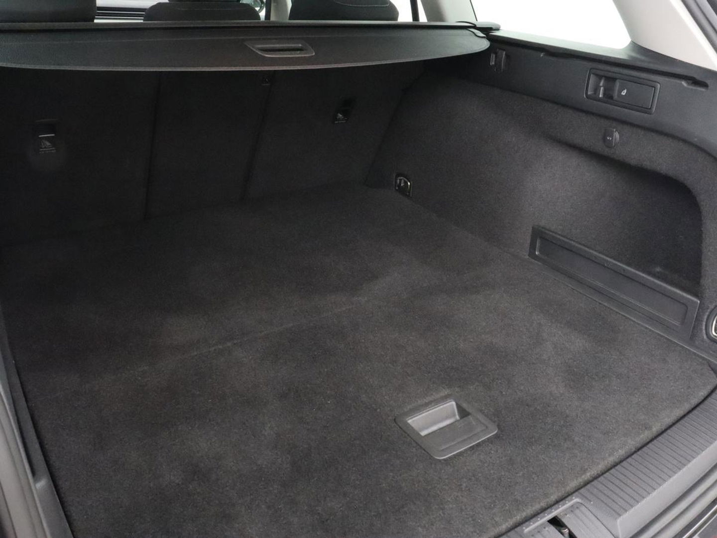 Volkswagen Passat 1.4 TSI PHEV GTE | Adaptive cruise | Camera | Matrix LED | Carplay | Navigatie | Climate control | Parkeerhulp | DAB
