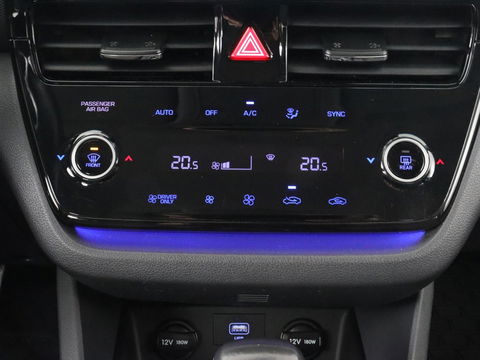 Hyundai IONIQ 1.6 GDi Premium+ | Stoelventilatie | Leder | Trekhaak | Camera | Memory | Infinity Sound | Adaptive cruise | Navigatie | Achterbankverwarming | Keyless | Full LED