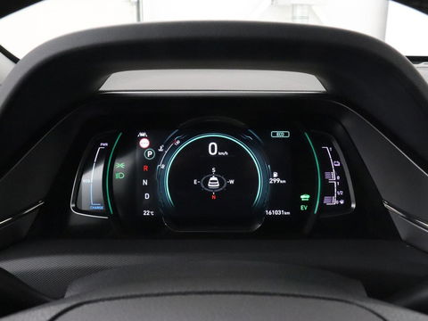 Hyundai IONIQ 1.6 GDi Premium+ | Stoelventilatie | Leder | Trekhaak | Camera | Memory | Infinity Sound | Adaptive cruise | Navigatie | Achterbankverwarming | Keyless | Full LED