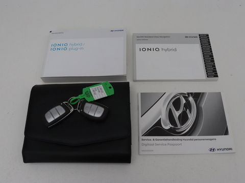 Hyundai IONIQ 1.6 GDi Premium+ | Stoelventilatie | Leder | Trekhaak | Camera | Memory | Infinity Sound | Adaptive cruise | Navigatie | Achterbankverwarming | Keyless | Full LED