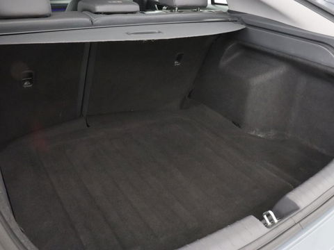 Hyundai IONIQ 1.6 GDi Premium+ | Stoelventilatie | Leder | Trekhaak | Camera | Memory | Infinity Sound | Adaptive cruise | Navigatie | Achterbankverwarming | Keyless | Full LED