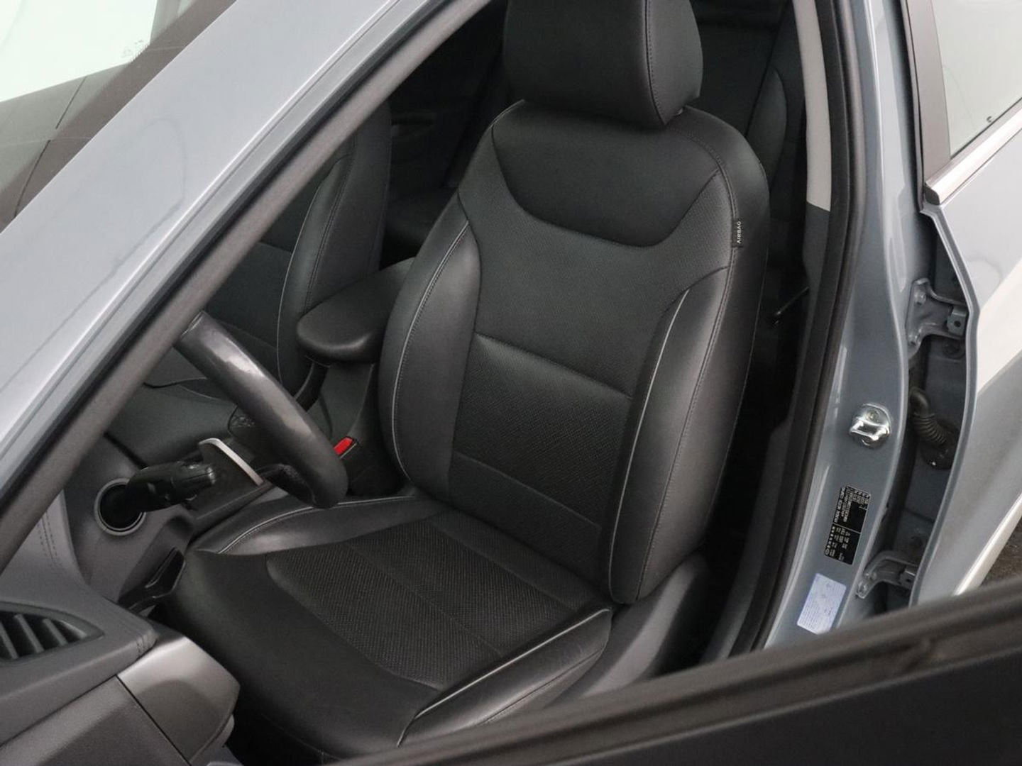 Hyundai IONIQ 1.6 GDi Premium+ | Stoelventilatie | Leder | Trekhaak | Camera | Memory | Infinity Sound | Adaptive cruise | Navigatie | Achterbankverwarming | Keyless | Full LED