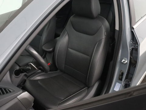 Hyundai IONIQ 1.6 GDi Premium+ | Stoelventilatie | Leder | Trekhaak | Camera | Memory | Infinity Sound | Adaptive cruise | Navigatie | Achterbankverwarming | Keyless | Full LED