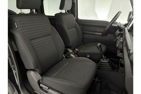 Suzuki Jimny 1.5 Allgrip 4x4 Airco Bullbar Lier Trekhaak Camera Cruise Navi LED Sidebars 4 Persoons 15"LMV