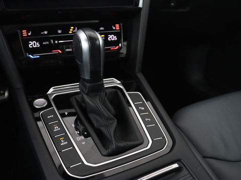 Volkswagen Arteon 2.0 TSI Elegance Business Exclusive | Camera | Head-up | LED | Virtual Cockpit | Pano.Dak | Stoelverwarming |
