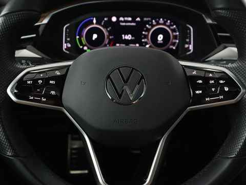 Volkswagen Arteon 2.0 TSI Elegance Business Exclusive | Camera | Head-up | LED | Virtual Cockpit | Pano.Dak | Stoelverwarming |