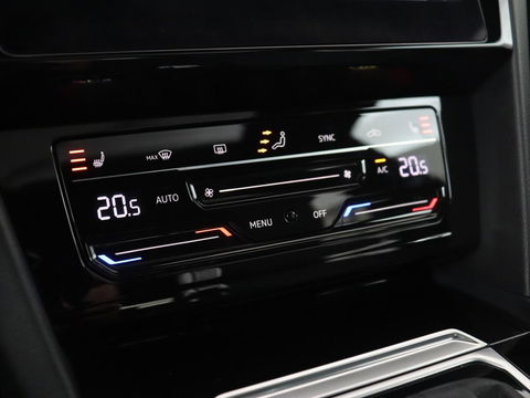 Volkswagen Arteon 2.0 TSI Elegance Business Exclusive | Camera | Head-up | LED | Virtual Cockpit | Pano.Dak | Stoelverwarming |