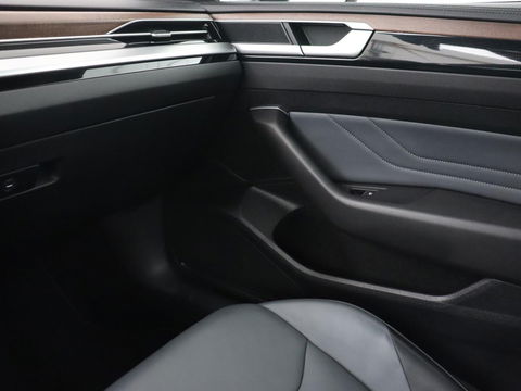 Volkswagen Arteon 2.0 TSI Elegance Business Exclusive | Camera | Head-up | LED | Virtual Cockpit | Pano.Dak | Stoelverwarming |