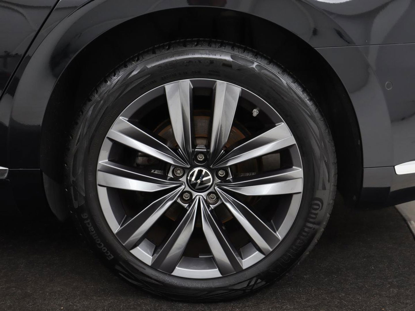 Volkswagen Arteon 2.0 TSI Elegance Business Exclusive | Camera | Head-up | LED | Virtual Cockpit | Pano.Dak | Stoelverwarming |