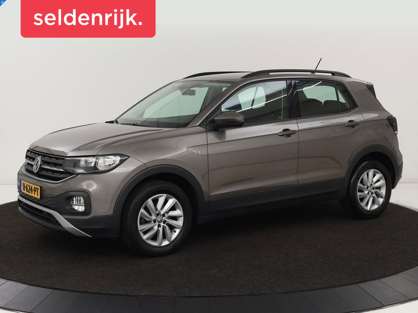 Volkswagen T-Cross 1.0 TSI Life Business | Stoelverwarming | Camera | Virtual Cockpit | Carplay | Adaptive cruise | Climate control | Dodehoek detectie | Navigatie