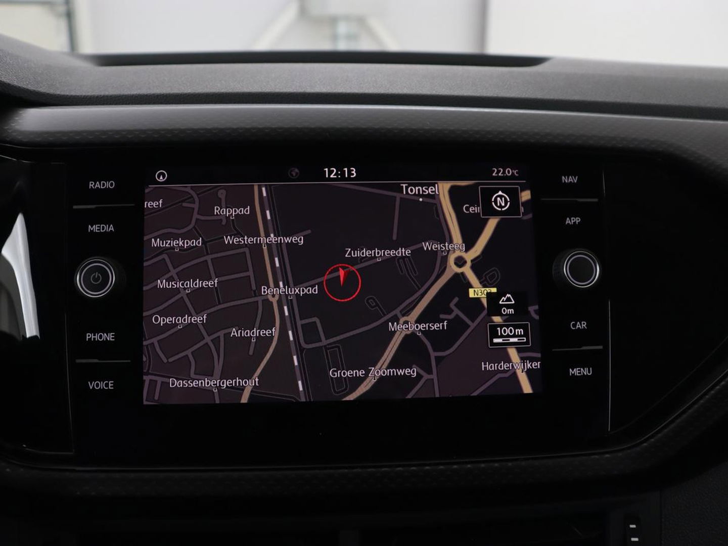 Volkswagen T-Cross 1.0 TSI Life Business | Stoelverwarming | Camera | Virtual Cockpit | Carplay | Adaptive cruise | Climate control | Dodehoek detectie | Navigatie