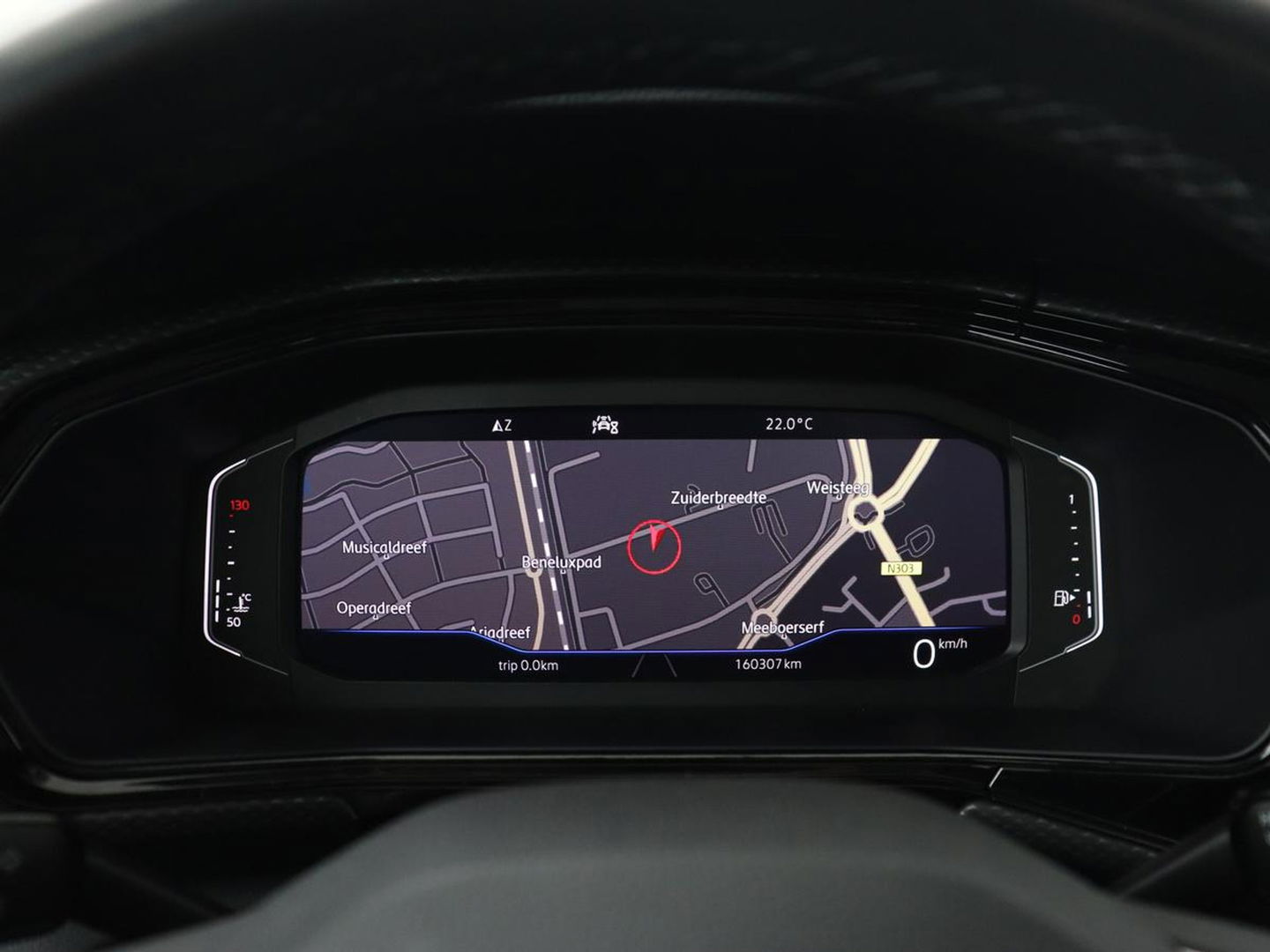 Volkswagen T-Cross 1.0 TSI Life Business | Stoelverwarming | Camera | Virtual Cockpit | Carplay | Adaptive cruise | Climate control | Dodehoek detectie | Navigatie