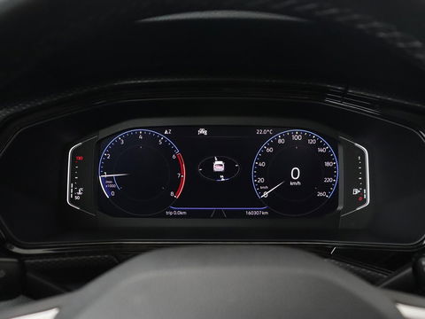 Volkswagen T-Cross 1.0 TSI Life Business | Stoelverwarming | Camera | Virtual Cockpit | Carplay | Adaptive cruise | Climate control | Dodehoek detectie | Navigatie