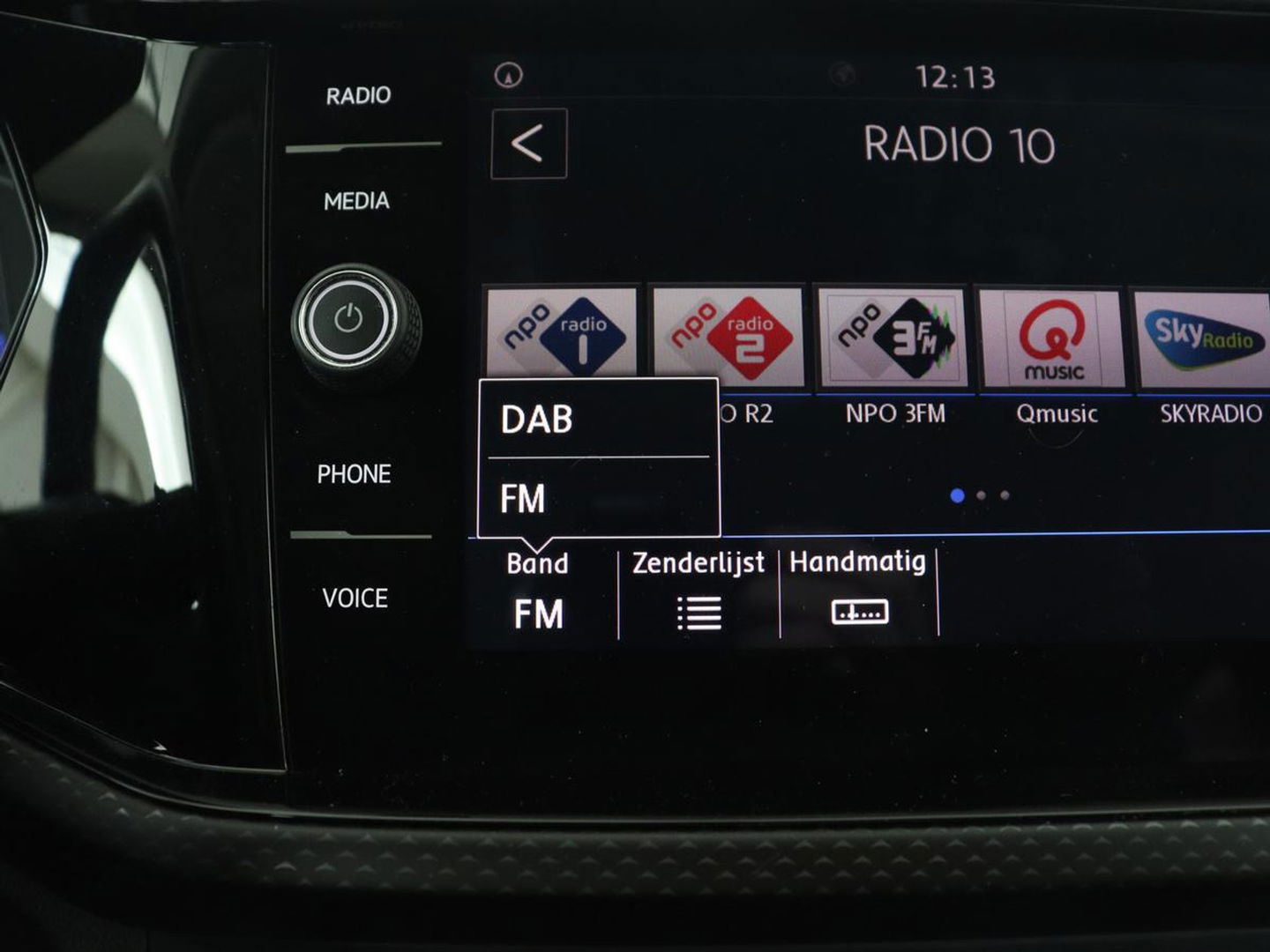 Volkswagen T-Cross 1.0 TSI Life Business | Stoelverwarming | Camera | Virtual Cockpit | Carplay | Adaptive cruise | Climate control | Dodehoek detectie | Navigatie