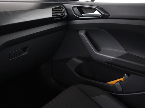 Volkswagen T-Cross 1.0 TSI Life Business | Stoelverwarming | Camera | Virtual Cockpit | Carplay | Adaptive cruise | Climate control | Dodehoek detectie | Navigatie